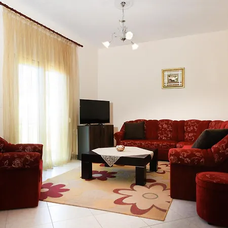 Apartment Philoxenia House