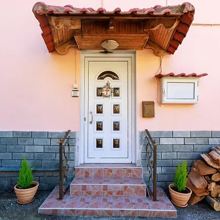 דירה Philoxenia House *
