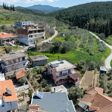 דירה Philoxenia House *