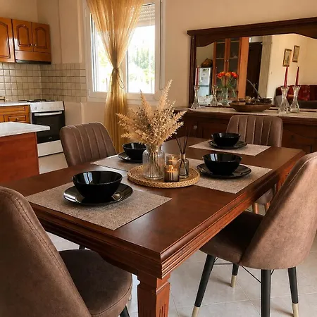 Philoxenia House Апартамент